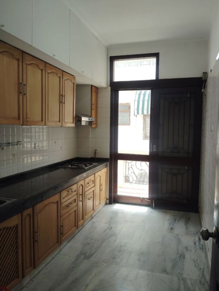 Kitchen, shanti niketan 4 Bedroom 2500 Sq.Ft. Builder Floor In Shanti Niketan Delhi 10505223