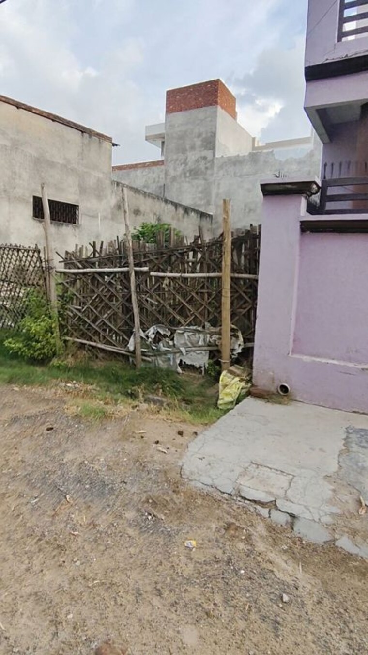 undefined, bangla bazar  1830 Sq.Ft. Plot In Bangla Bazar Lucknow 10505237