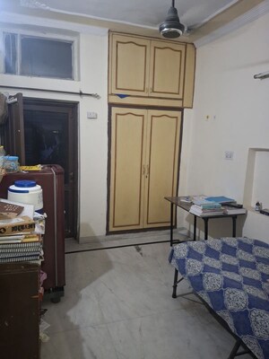 Living Room in 1 BHK Independent House at Sector 37 – for Rent