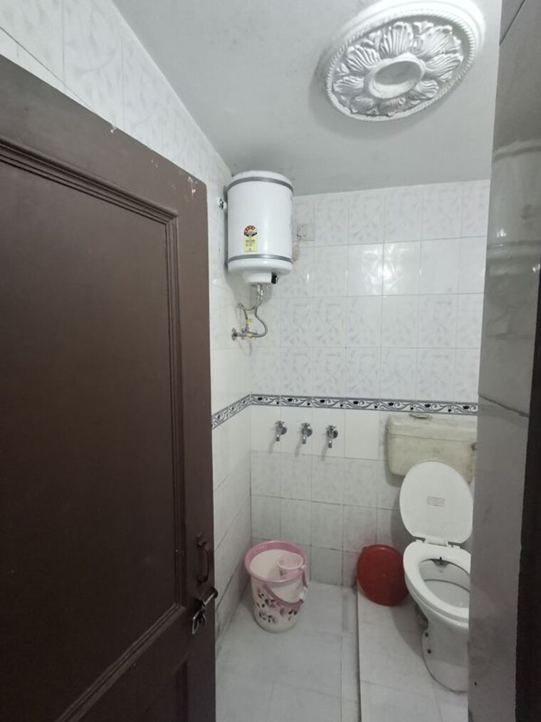 Bathroom, sector 37 1 Bedroom 780 Sq.Ft. Independent House In Sector 37 Chandigarh 10505264
