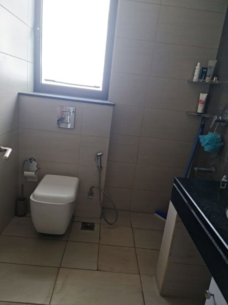 Bathroom, ireo-the-grand-arch 2 Bedroom 1375 Sq.Ft. Apartment In Sector 58 Gurgaon 10505276