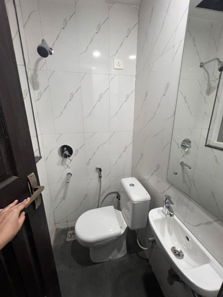 Bathroom, dasnac-the-jewel 2 Bedroom 1255 Sq.Ft. Apartment In Sector 75 Noida 10505294