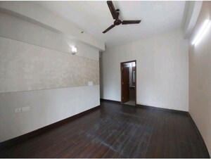 3 BHK Apartment For Sale in Mahagun Moderne, Sector 78
