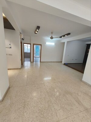 Room in 3 BHK Apartment at Orchid Island, Sector 51 – for Rent