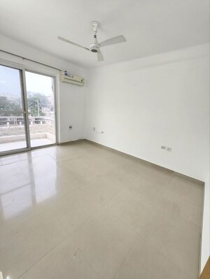 Room in 3 BHK Apartment at Orchid Island, Sector 51 – for Rent