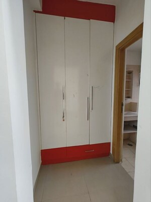 Room in 3 BHK Apartment at Orchid Island, Sector 51 – for Rent