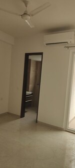 3 BHK + Pooja Room,Basement 1680 Sq.Ft. Apartment in Smart World Orchard