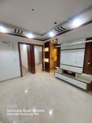 Room in 2 BHK Builder Floor at Sector 49 – for Sale