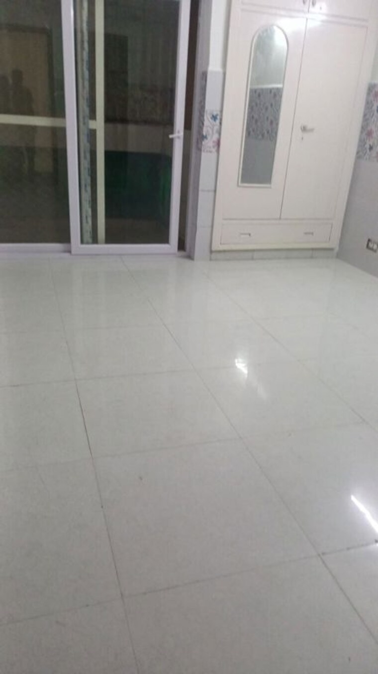 Room, kbnows-apartment 4 Bedroom 1940 Sq.Ft. Apartment In Sector 16 Greater Noida Greater Noida 10505347