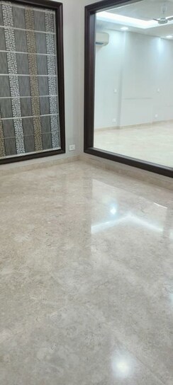 2.5 BHK Builder Floor For Rent in Shivalik Colony