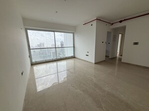 Room in 3 BHK Apartment at Marathon Monte South, Byculla West – for Rent