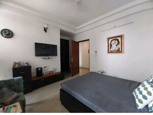 Bedroom in 4 BHK Apartment at Amrapali Sapphire, Sector 45 – for Sale