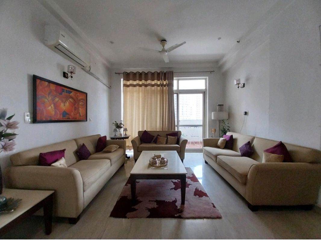 4 BHK + Servant Room,Study Room 2600 Sq.Ft. Apartment in Amrapali Sapphire