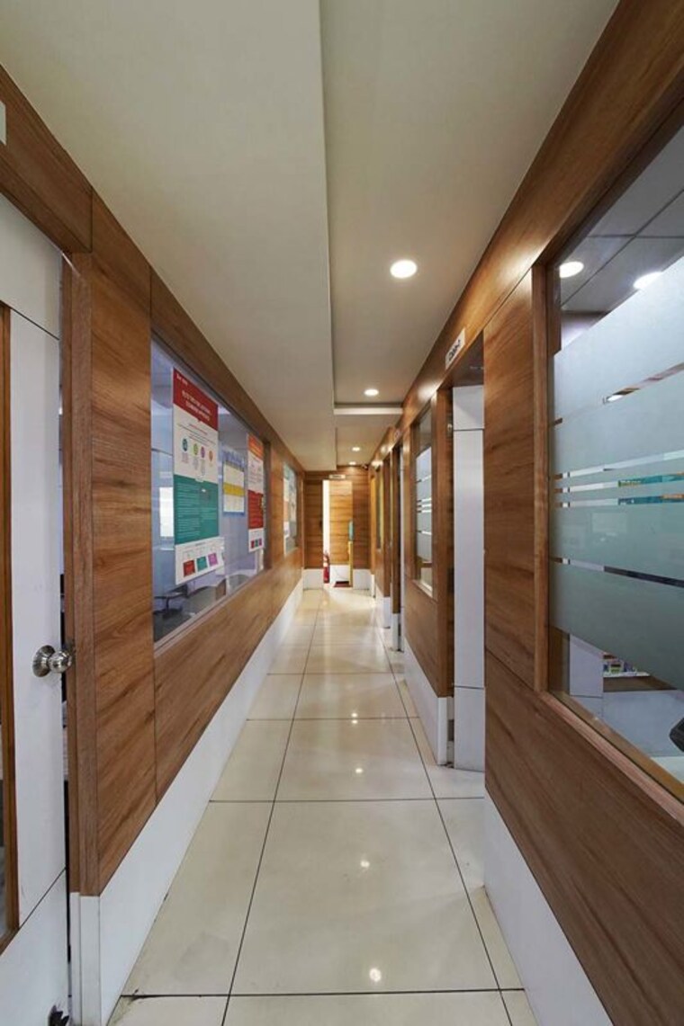 undefined, maninagar Commercial Office Space 1800 Sq.Ft. In Maninagar Ahmedabad 10505479