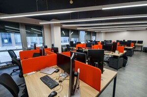 Office Space For Rent in Race Course Road