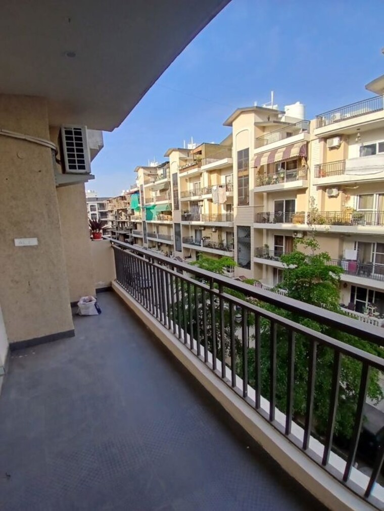 Balcony, crd-golden-castle 3 Bedroom 1880 Sq.Ft. Apartment In Patiala Road Zirakpur 10505496