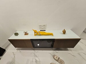 Furnished Amenities in 2 BHK Apartment at Dev Leo Tower, Oshiwara – for Rent