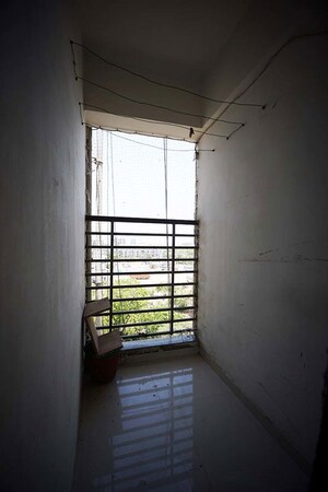 Room in 2 BHK Apartment at Nikol – for Sale