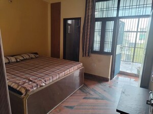 Bedroom in 2 BHK Independent House at Sector 72 – for Rent