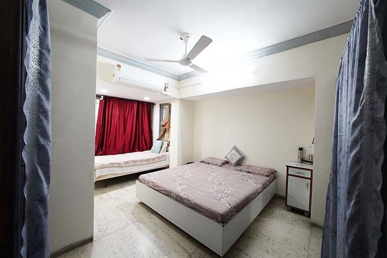 Bedroom, ellis bridge 4 Bedroom 172 Sq.Yd. Apartment In Ellis Bridge Ahmedabad 10505580