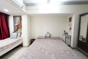 Bedroom in 4 BHK Apartment at Ellis Bridge – for Sale