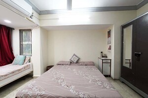 Bedroom in 4 BHK Apartment at Ellis Bridge – for Sale