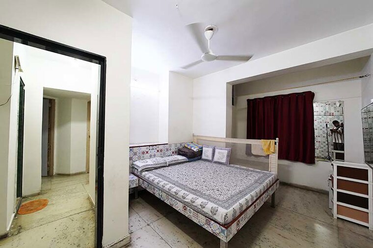 Bedroom, ellis bridge 4 Bedroom 172 Sq.Yd. Apartment In Ellis Bridge Ahmedabad 10505580