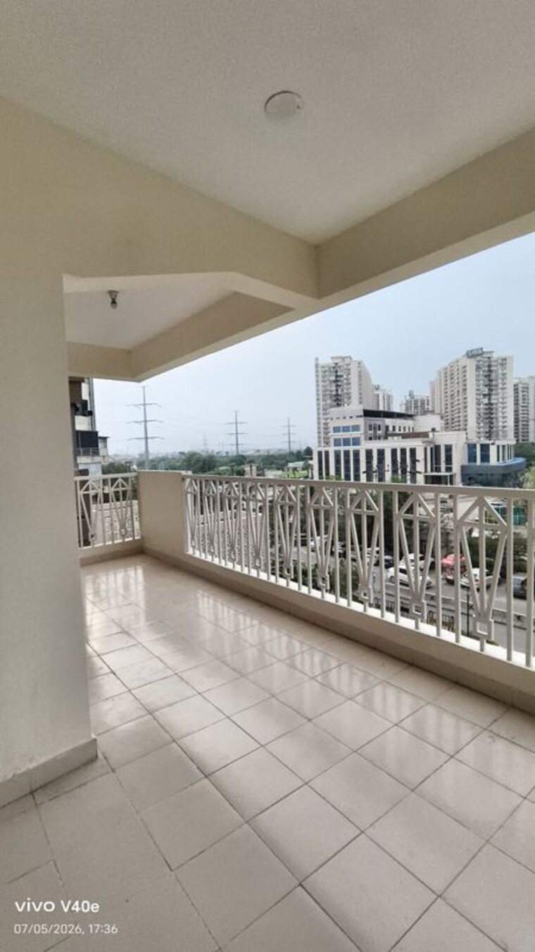 Balcony, gaur-city-7th-avenue 3 Bedroom 1450 Sq.Ft. Apartment In Sector 4 Greater Noida Greater Noida 10505608