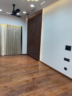 3.5 BHK + Servant Room Apartment For Sale in Krisumi Waterfall Residences