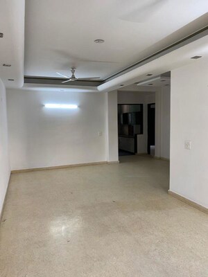 Room in 1.5 BHK Villa at Sector 30 – for Rent