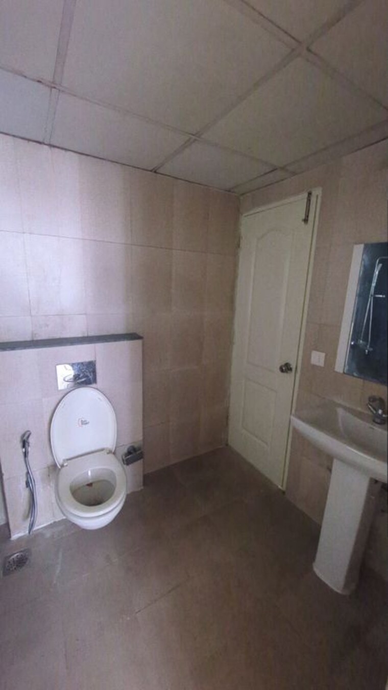 Bathroom, raheja-sampada 4 Bedroom 1850 Sq.Ft. Apartment In Sector 92 Gurgaon 10488431
