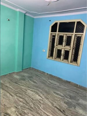 Room in 2 BHK Builder Floor at Laxmi Nagar – for Rent