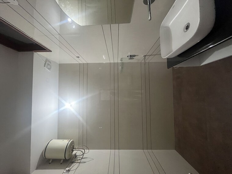 Bathroom, sector 66 b 2 Bedroom 1800 Sq.Ft. Builder Floor In Sector 66 B Mohali 10505611