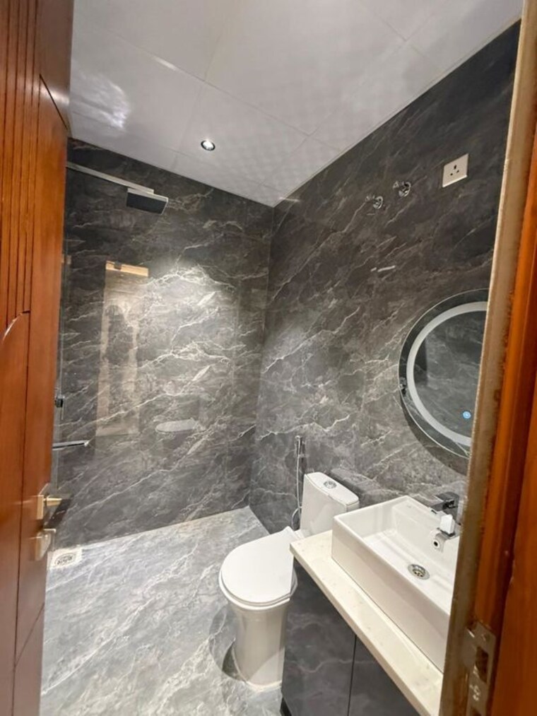 Bathroom, lion-green-valley 3 Bedroom 1180 Sq.Ft. Builder Floor In Sohna Sector 35 Gurgaon 10505634