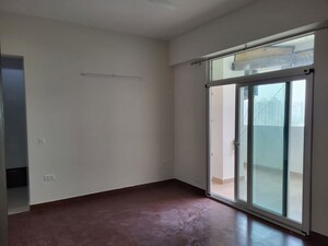 Room in 4 BHK Villa at Arun Vihar – for Rent