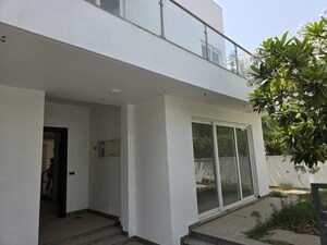 4 BHK Villa – Exterior View View at Central Park Flower Valley, Sohna Sector 33 - for Sale