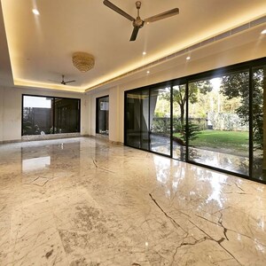 Room in 4 BHK Builder Floor at Sector 23 – for Sale