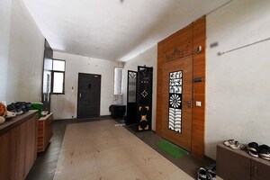 Room in 2 BHK Apartment at Ognaj – for Sale