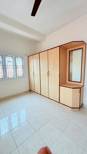 Room in 2.5 BHK Apartment at Alpine Homes, Kammanahalli – for Rent