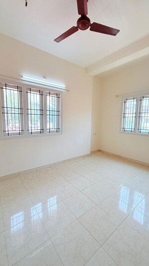 Room in 2.5 BHK Apartment at Alpine Homes, Kammanahalli – for Rent