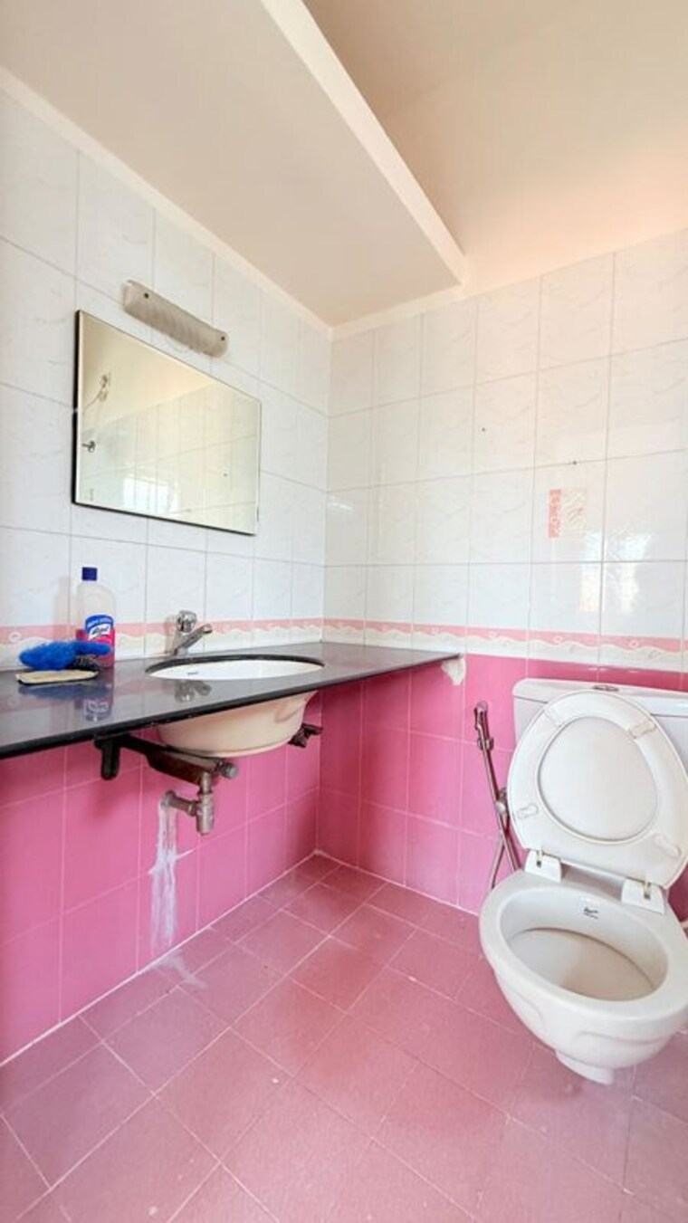 Bathroom, alpine-homes 2.5 Bedroom 1400 Sq.Ft. Apartment In Kammanahalli Bangalore 10505689