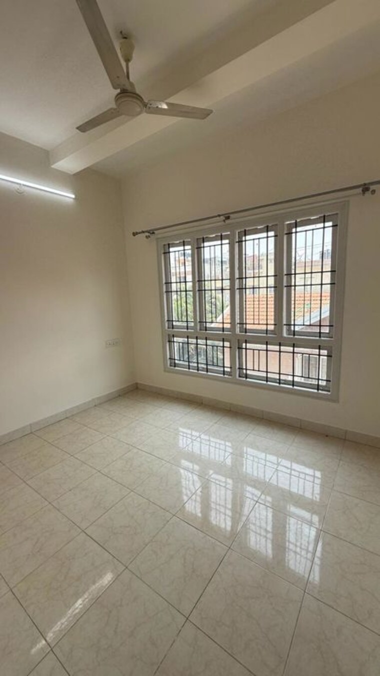 Room, alpine-homes 2.5 Bedroom 1400 Sq.Ft. Apartment In Kammanahalli Bangalore 10505689