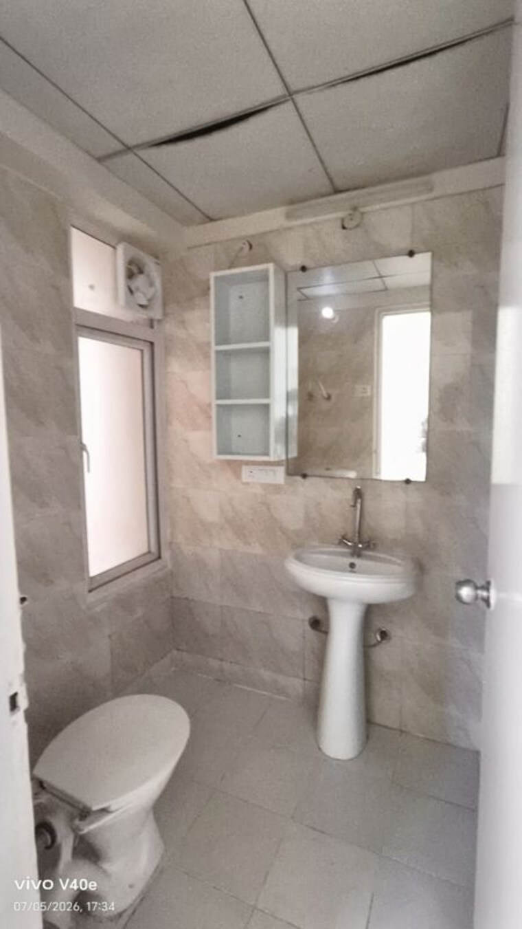 Bathroom, gaur-city-7th-avenue 3 Bedroom 1350 Sq.Ft. Apartment In Sector 4 Greater Noida Greater Noida 10505699