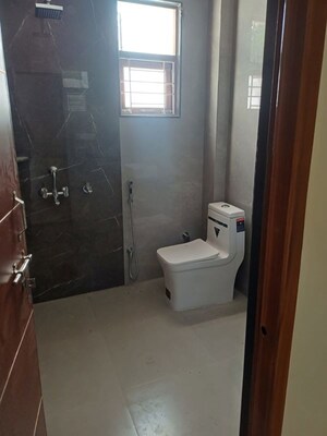 Bathroom in 3.5 BHK Villa at Gomti Nagar – for Rent
