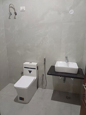 Bathroom in 3.5 BHK Villa at Gomti Nagar – for Rent