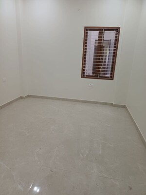 Room in 3.5 BHK Villa at Gomti Nagar – for Rent
