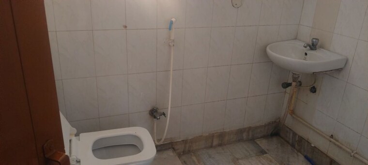 Bathroom, harmu 1 Bedroom 720 Sq.Ft. Apartment In Harmu Ranchi 10505665