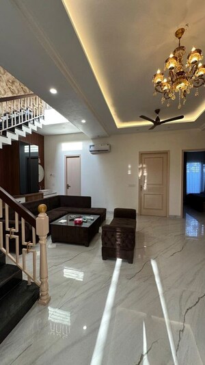3 BHK Independent House For Rent in Aerocity