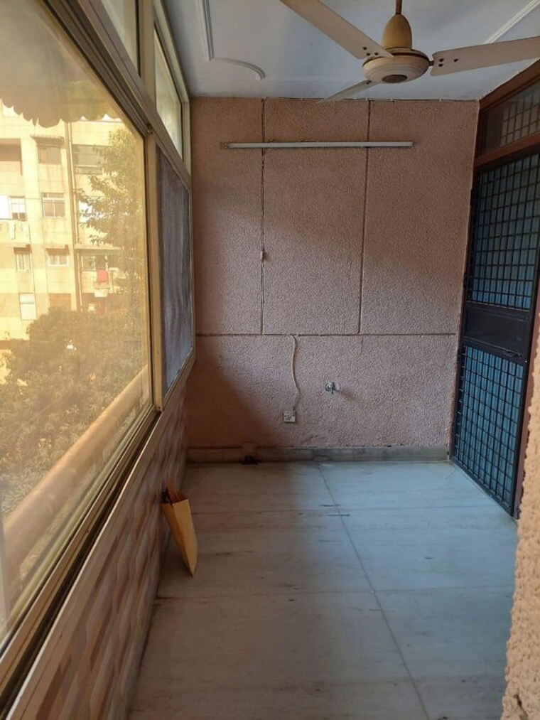 Balcony, sector 3 dwarka 3 Bedroom 1650 Sq.Ft. Apartment In Sector 3 Dwarka Delhi 10505705