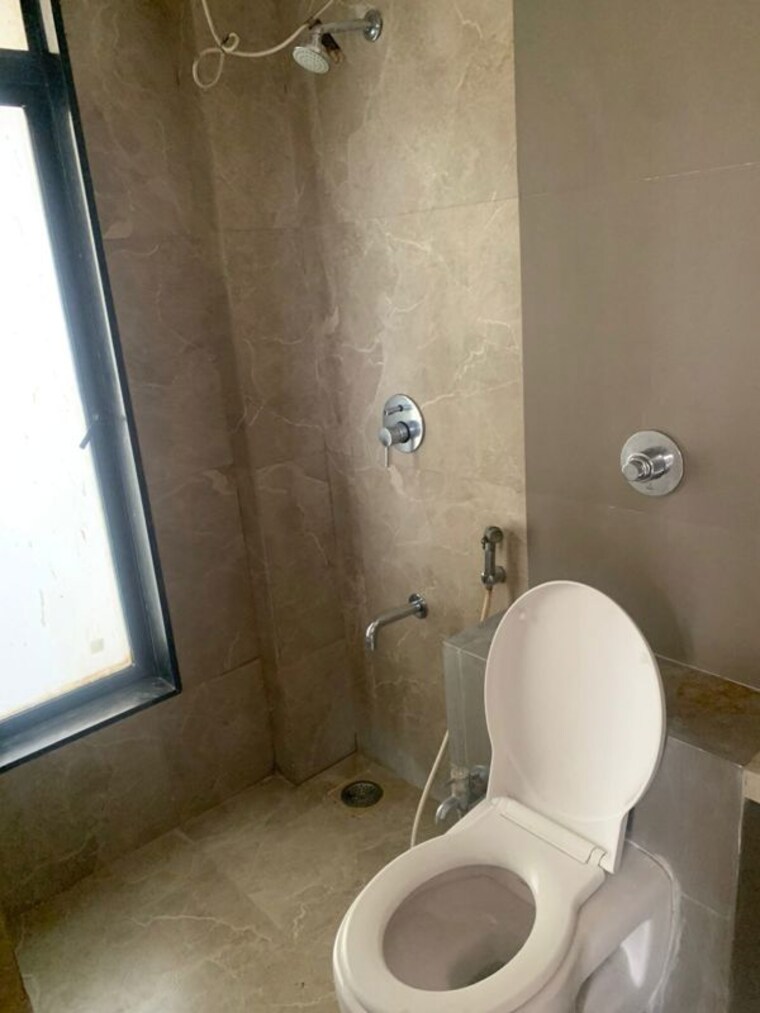 Bathroom, chandak-stella 2 Bedroom 672 Sq.Ft. Apartment In Goregaon West Mumbai 10505747